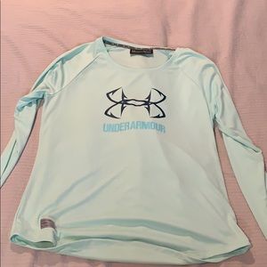 Under armour women’s fishing shirt.